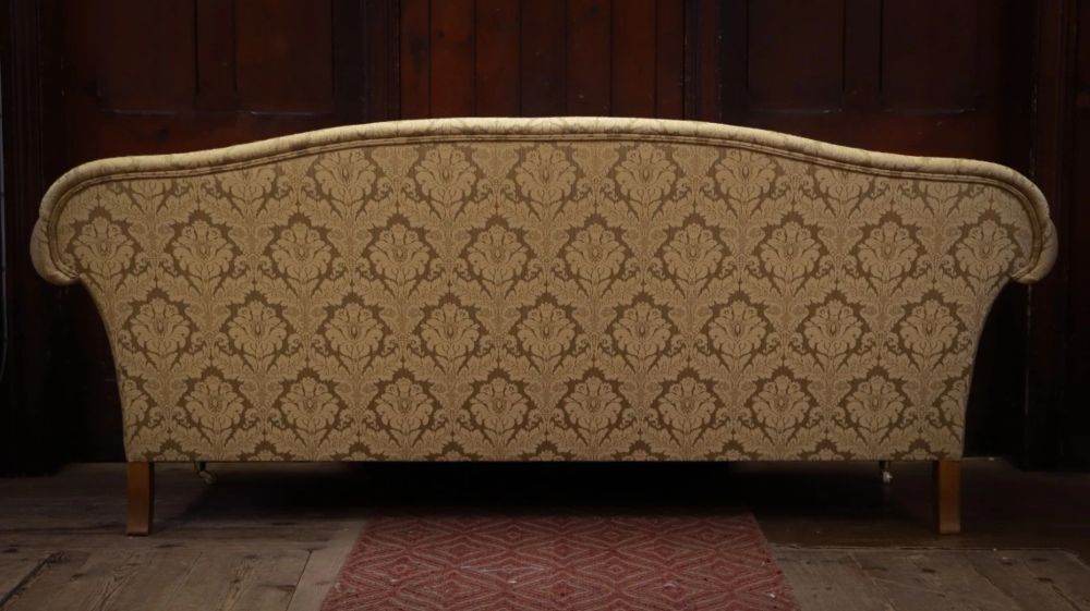 Duresta Art Forma 3 Seater Sofa Beige Gold Damask part of Set rrp£3000 - Image 12