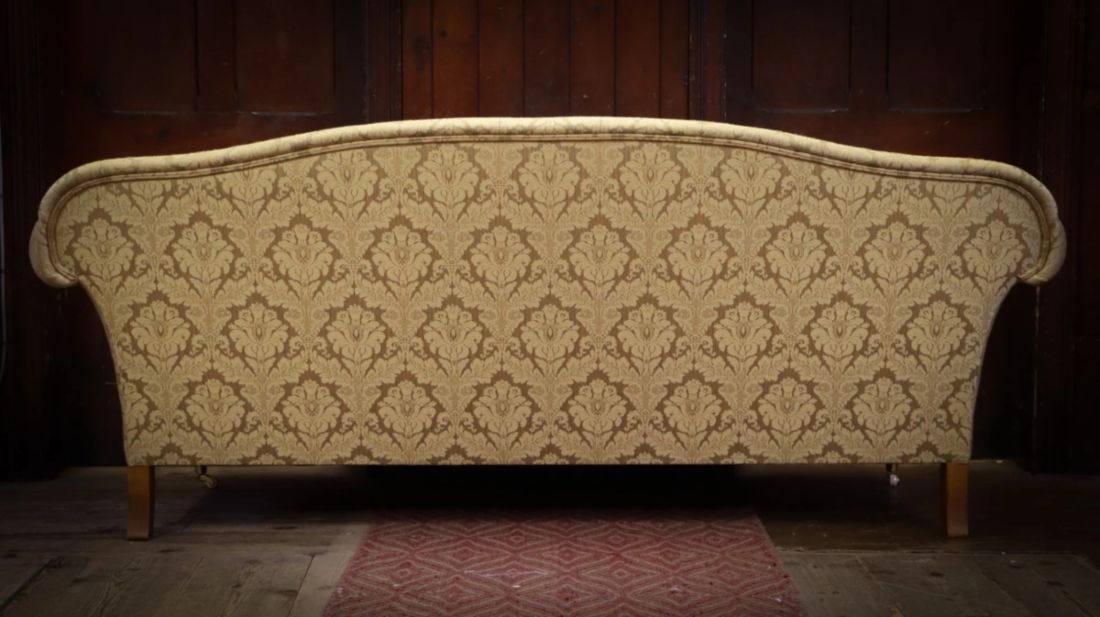 Duresta Art Forma 3 Seater Sofa Beige Gold Damask part of Set rrp£3000 - Image 13