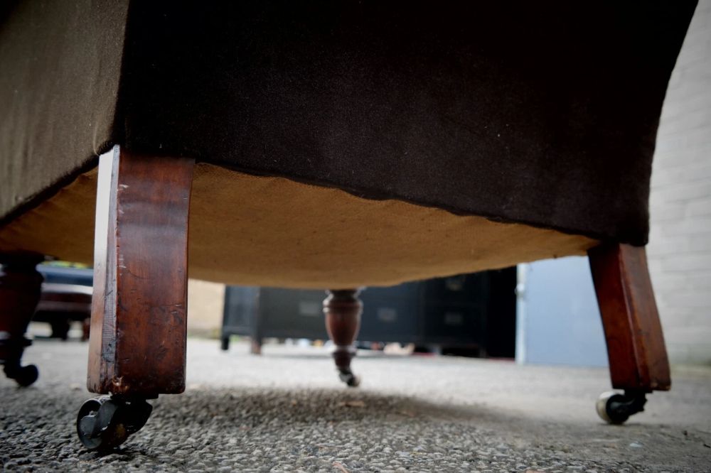 A Deep Seated 19th Century Howard Style Club Armchair In Brown Mohair Velvet - Image 8