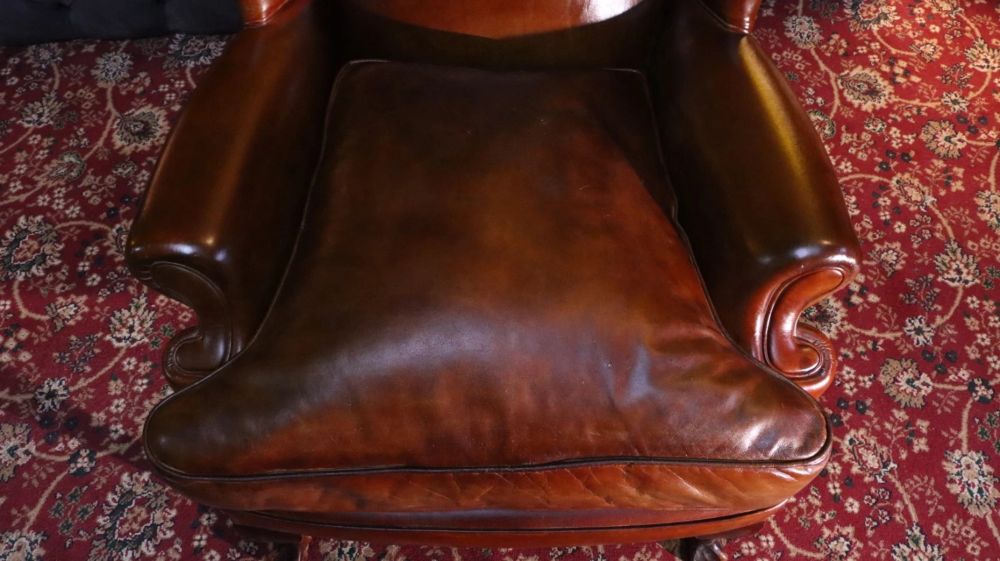 Superb Antique Leather Wingback Club Library Fireside Armchair Whisky Tan Del - Image 5