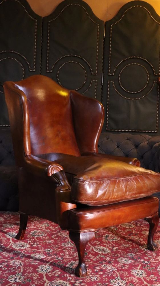 Superb Antique Leather Wingback Club Library Fireside Armchair Whisky Tan Del - Image 15