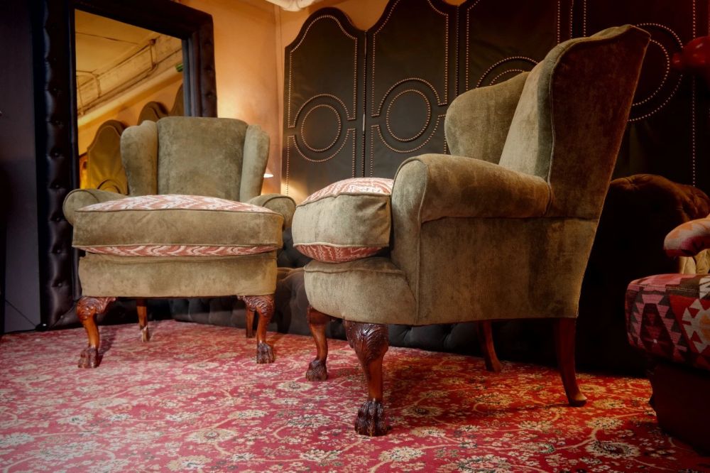 SUPERB PAIR VICTORIAN STYLE BALL & CLAW FEET WINGBACK ARMCHAIRS NOBALIS BARGELLO - Image 7