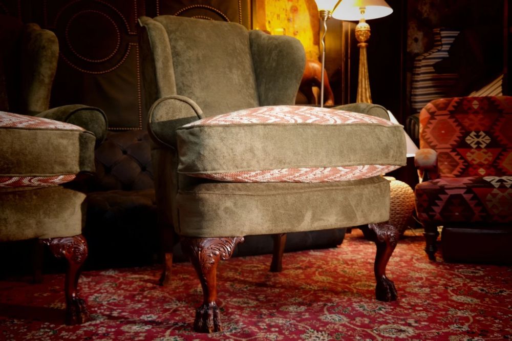 SUPERB PAIR VICTORIAN STYLE BALL & CLAW FEET WINGBACK ARMCHAIRS NOBALIS BARGELLO - Image 4