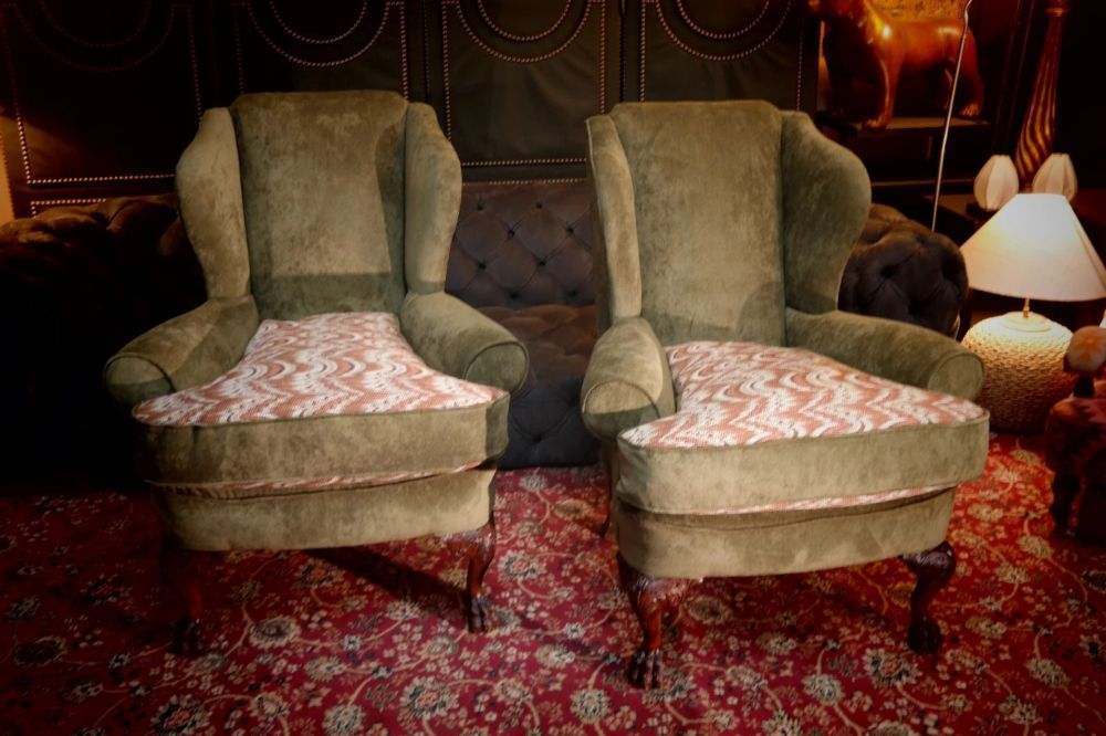 SUPERB PAIR VICTORIAN STYLE BALL & CLAW FEET WINGBACK ARMCHAIRS NOBALIS BARGELLO - Image 3