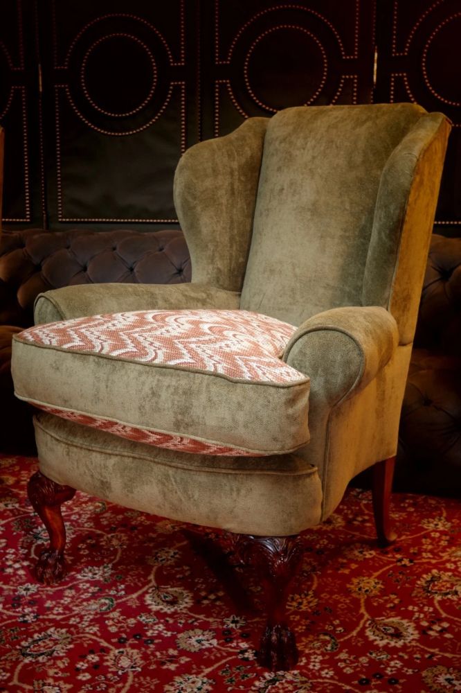 SUPERB PAIR VICTORIAN STYLE BALL & CLAW FEET WINGBACK ARMCHAIRS NOBALIS BARGELLO - Image 16