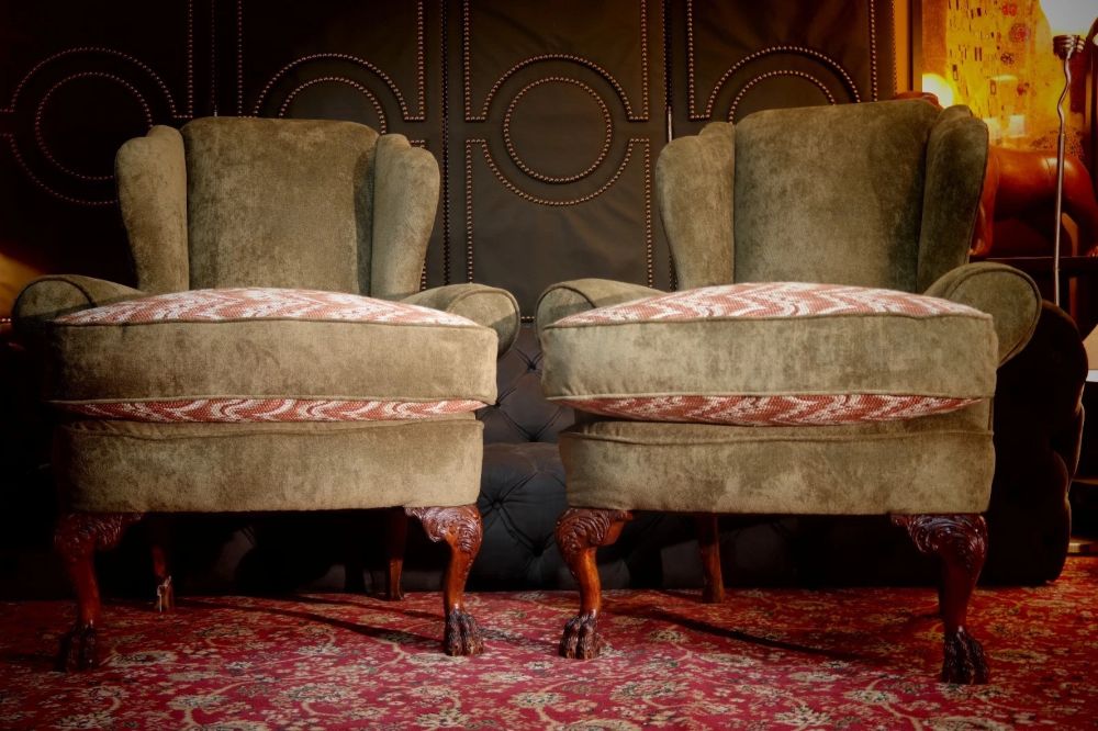 SUPERB PAIR VICTORIAN STYLE BALL & CLAW FEET WINGBACK ARMCHAIRS NOBALIS BARGELLO - Image 13