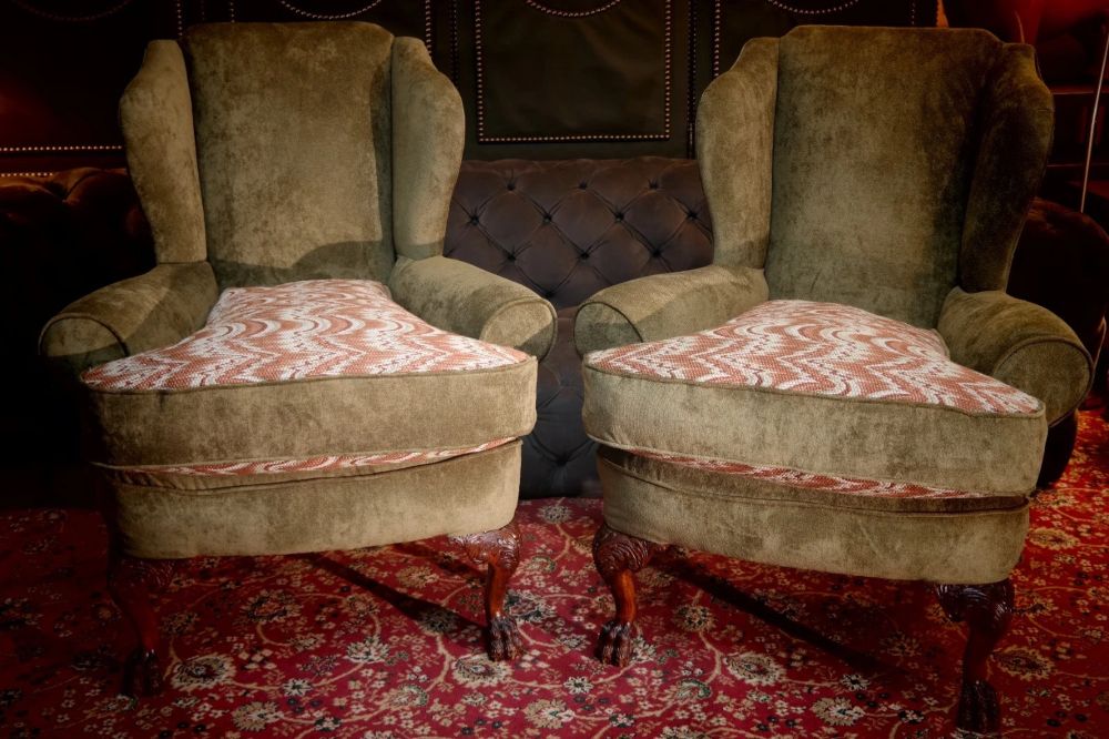 SUPERB PAIR VICTORIAN STYLE BALL & CLAW FEET WINGBACK ARMCHAIRS NOBALIS BARGELLO - Image 10