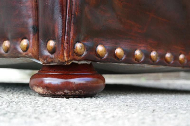 Restoration Hardware Writers Henredon Leather Armchair Antique brown - Image 13