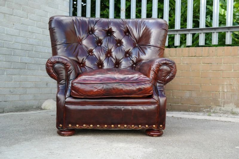 Restoration Hardware Writers Henredon Leather Armchair Antique brown - Image 6