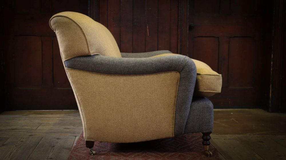 Pair George Smith Signature 2 Seater Sofas Harris Tweed Herringbone RRP £18000 - Image 8