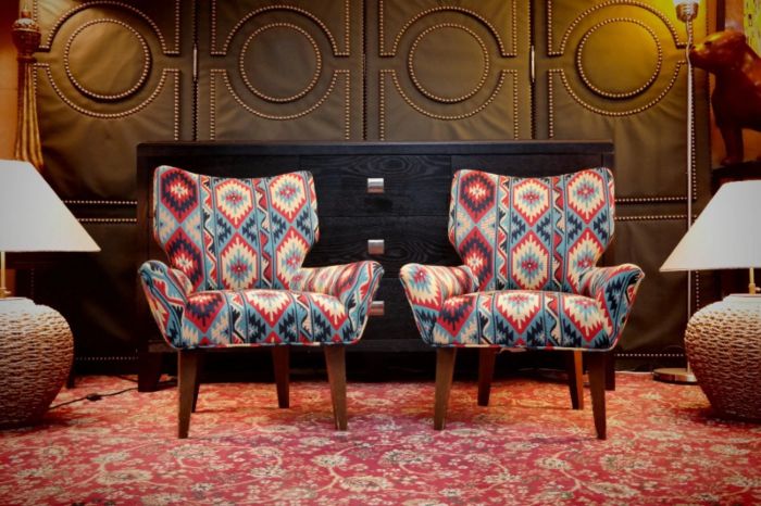 Pair George Smith Bedroom Nursing Kilim Under Wndow Armchairs Blue Red Rrp£11600 - Image 20