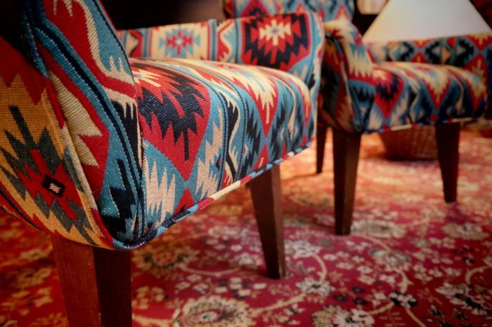Pair George Smith Bedroom Nursing Kilim Under Wndow Armchairs Blue Red Rrp£11600 - Image 16