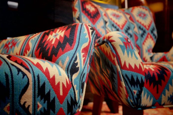 Pair George Smith Bedroom Nursing Kilim Under Wndow Armchairs Blue Red Rrp£11600 - Image 15
