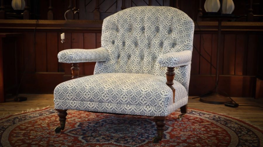 Howard & Sons buttoned open armchair in Ticking Fabric - Image 14