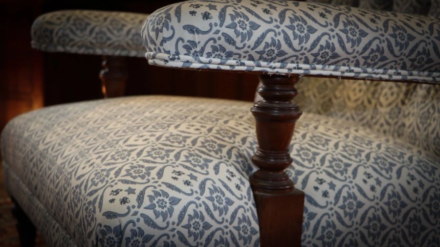 Howard & Sons buttoned open armchair in Ticking Fabric - Image 4