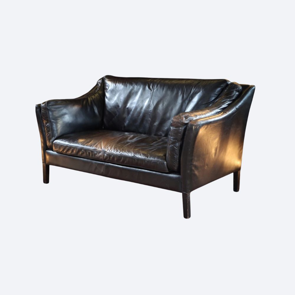 Stunning Timothy Oulton Halo Reggio 2 Seater Leather Sofa Destroyed Black - Image 3