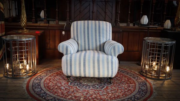 Howard and Sons Club Style Armchair Colefax And Fowler Linen Stripes Blue White - Image 5