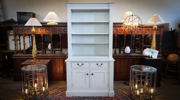 Superb Laura Ashley Kitchen Dresser Cabinet Painted Solid Pine Light Grey White - Image 4