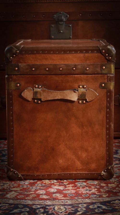 Superb Vintage Officer's Campaign White Star Trunk Leather Bedside Side table - Image 5