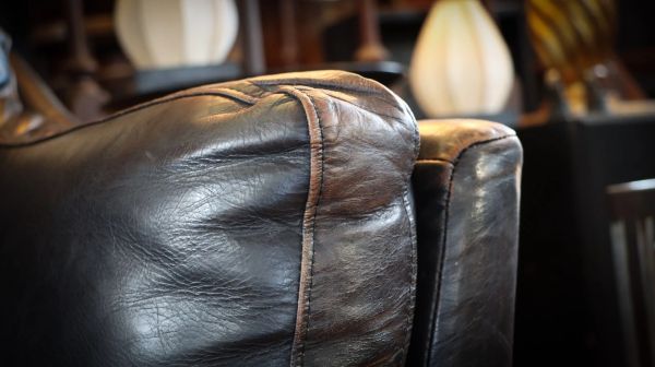 Stunning Timothy Oulton Halo Reggio 2 Seater Leather Sofa Destroyed Black - Image 6