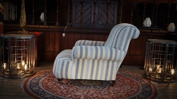 Howard and Sons Club Style Armchair Colefax And Fowler Linen Stripes Blue White - Image 8