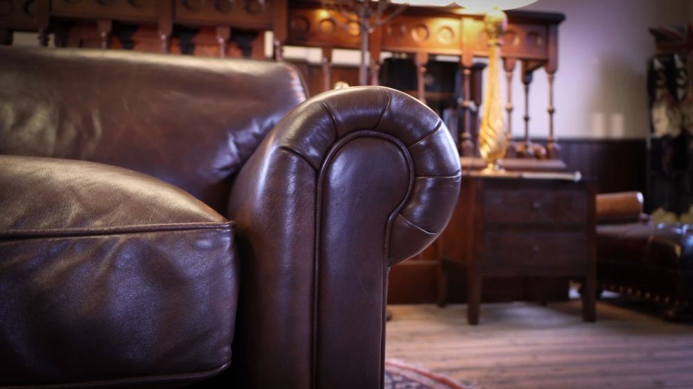George Smith Full Scroll Arm Signature Leather Armchair with Cusion Back Del - Image 9