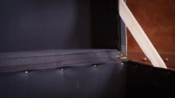 Superb Vintage Officer's Campaign White Star Trunk Leather Bedside Side table - Image 9