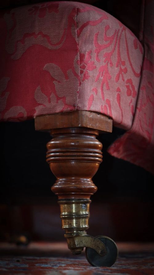 Howard & Sons Bridgewater armchair In Damask Fabric - Image 7