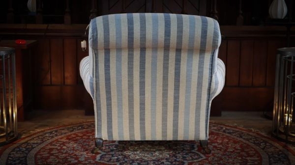 Howard and Sons Club Style Armchair Colefax And Fowler Linen Stripes Blue White - Image 9