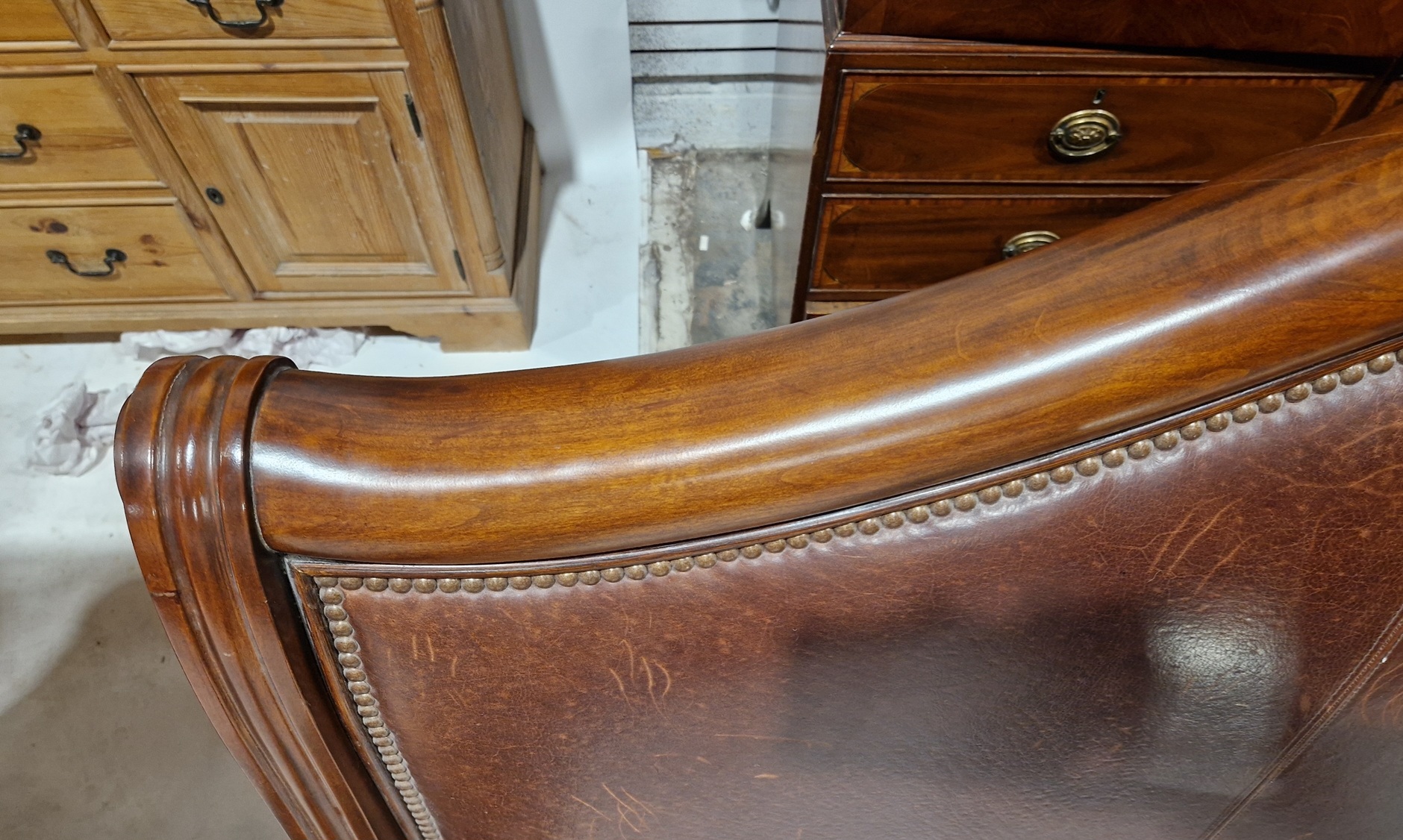 A Monumental Ralph Lauren Henredon King Palais Alfresco Leather Sleigh Bed - Image 7