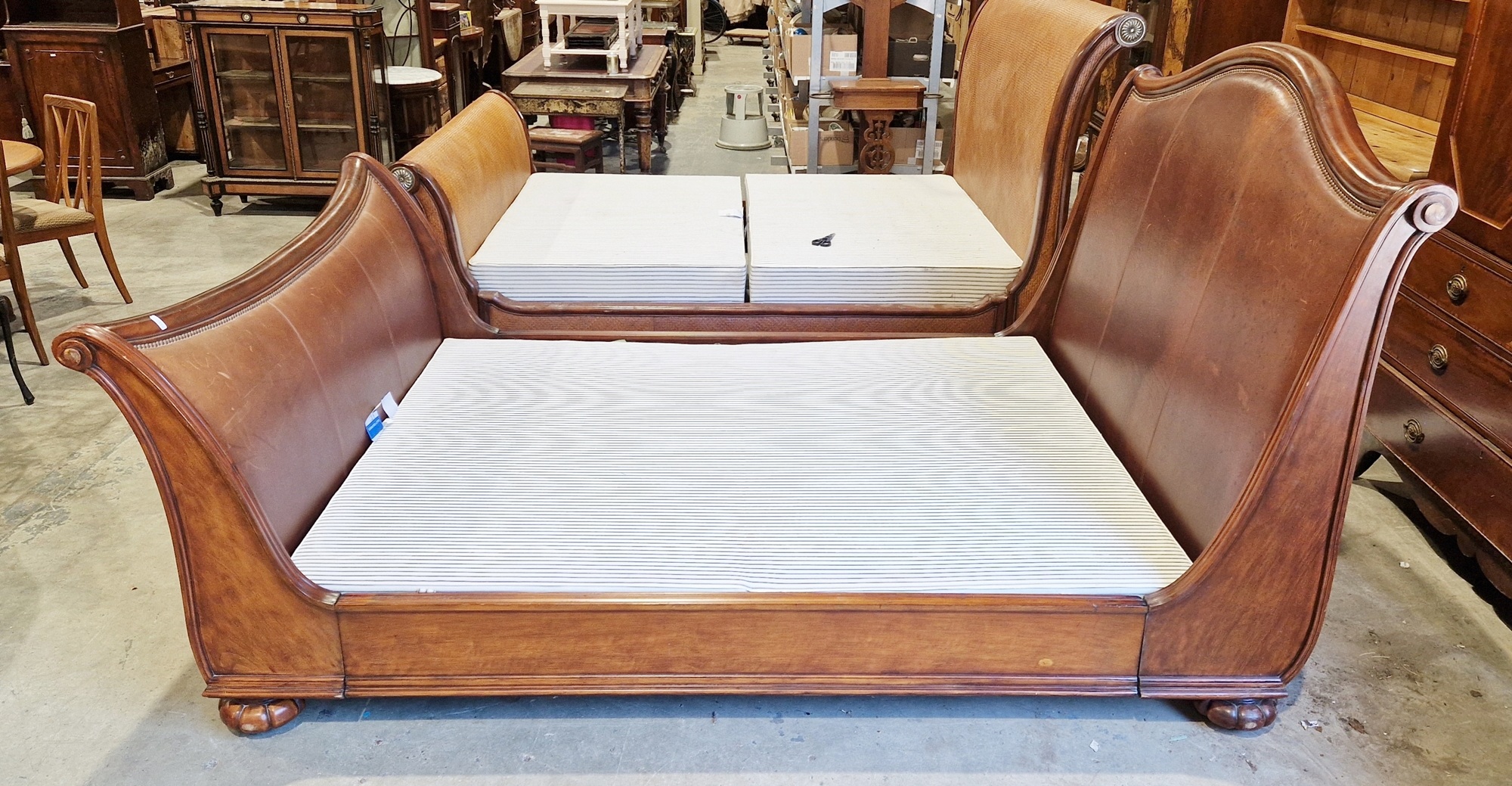 A Monumental Ralph Lauren Henredon King Palais Alfresco Leather Sleigh Bed - Image 4