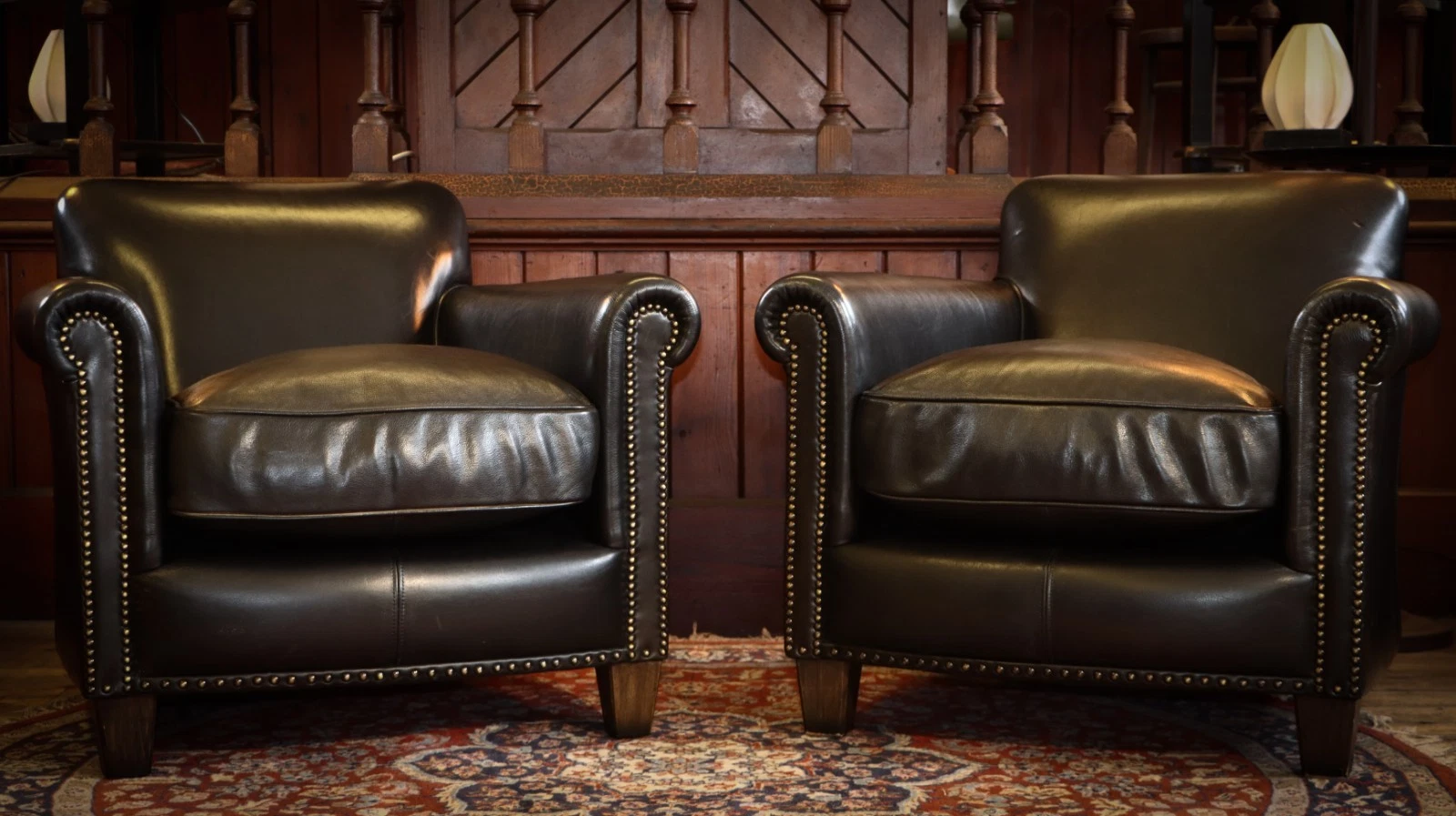 Sublime Pair of Vintage Alpha Halo Style Cigar Club Leather Armchairs Black - Image 4